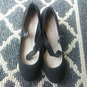 Bamboo suede black heeled shoes